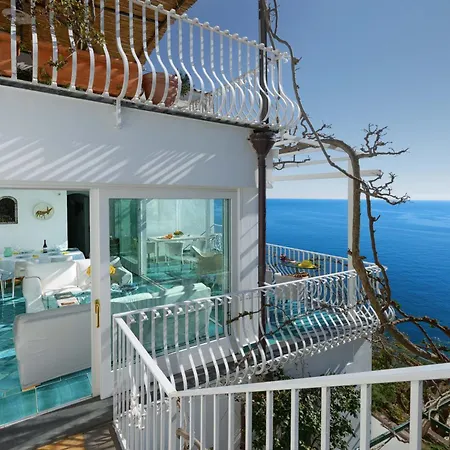 - Le Sirene * Positano