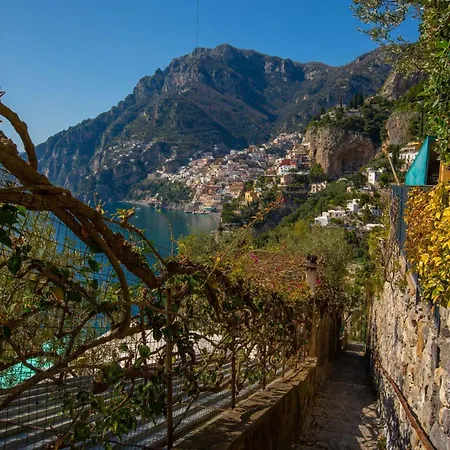 - Le Sirene Villa