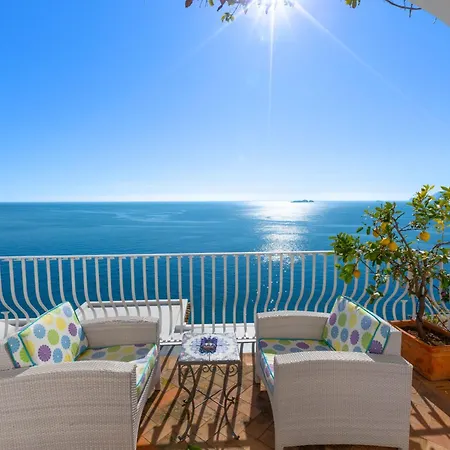- Le Sirene Villa