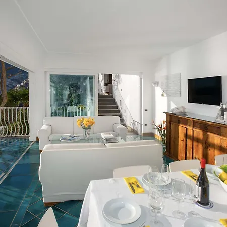 - Le Sirene Villa