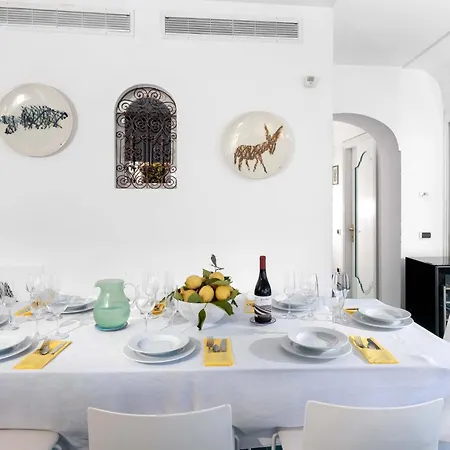 - Le Sirene Villa