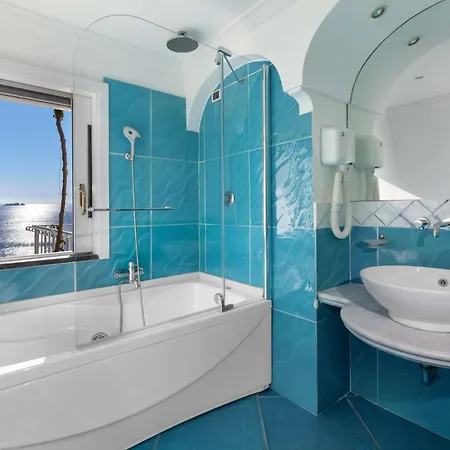 - Le Sirene Villa