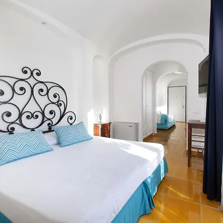 - Le Sirene Villa *