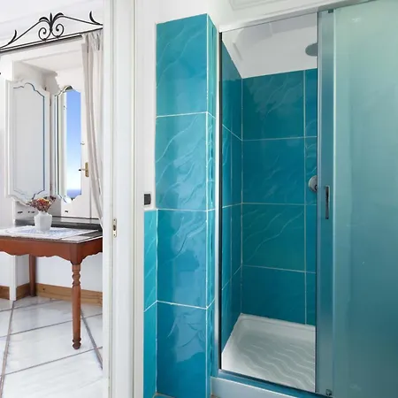 - Le Sirene Villa Positano